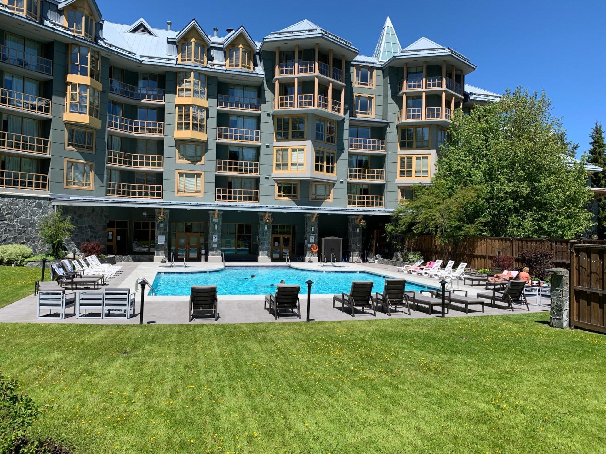 Spring Summer Special Cascade Lodge Suite Wifi 2 Hot Tubs Pool Gym Sauna Ski & Bike Storage Room 惠斯勒 外观 照片